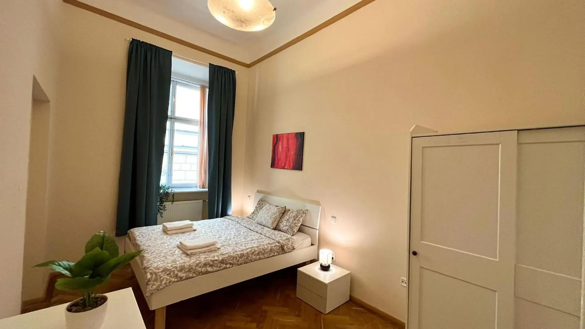 Charles Bridge Apartment براغ