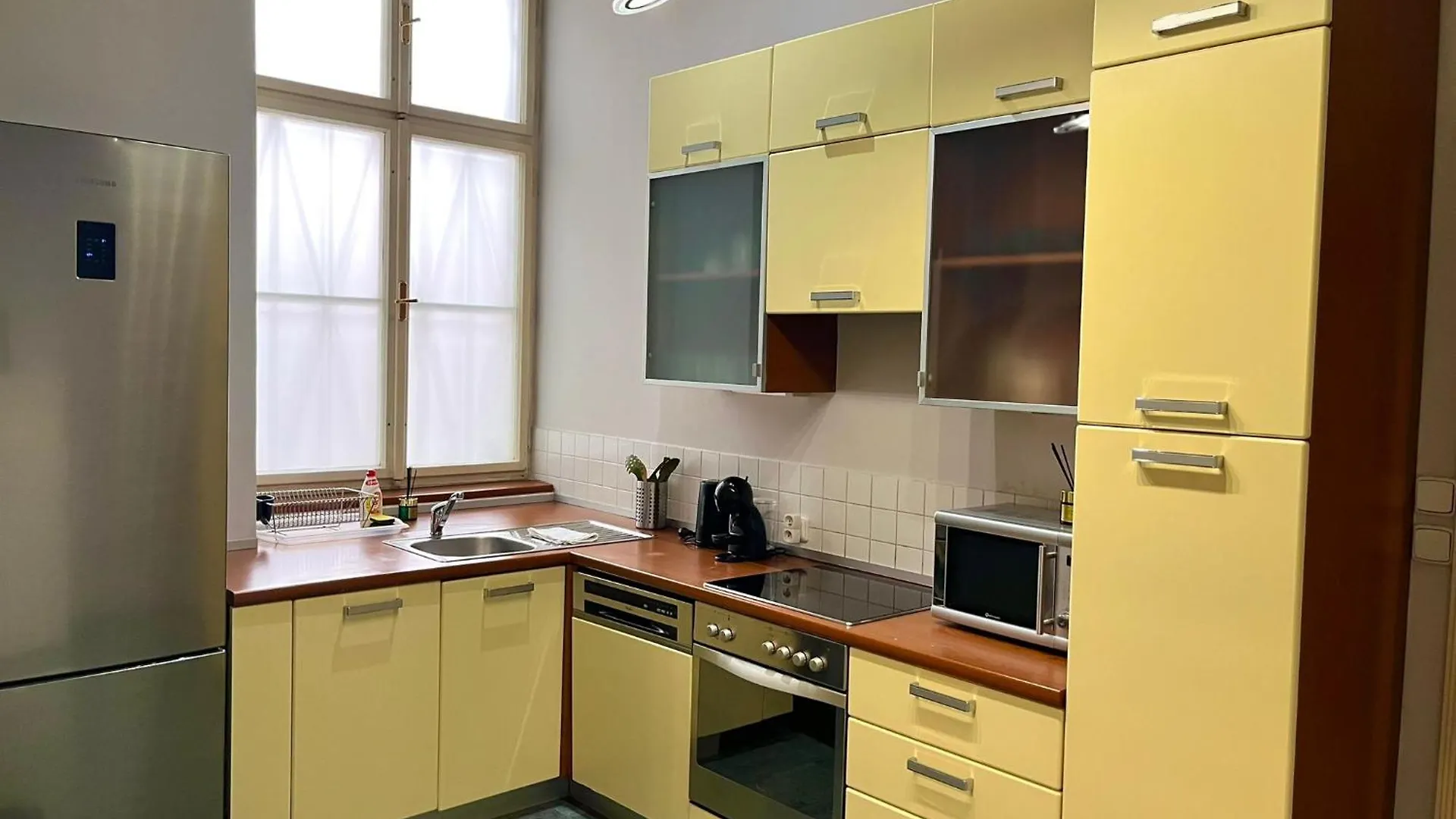 Charles Bridge Apartment Prag